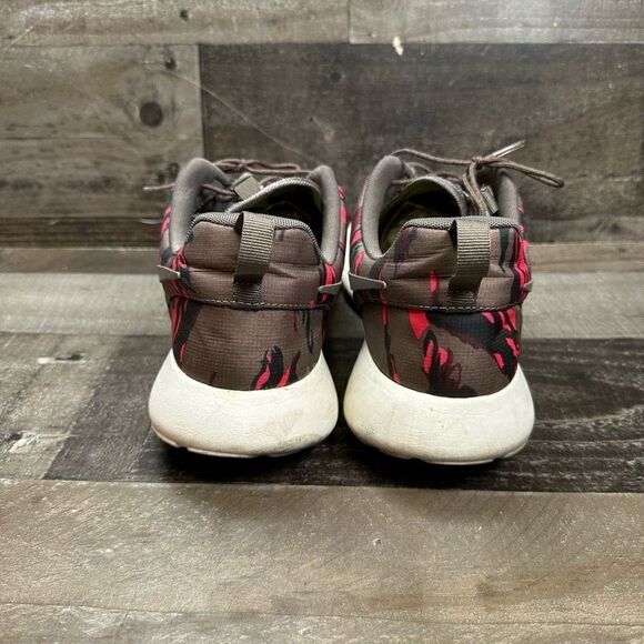 Nike Men’s Size 11.5 Roshe Run Running Shoes Petra Brown Tiger Camo GPX - Picture 3 of 8